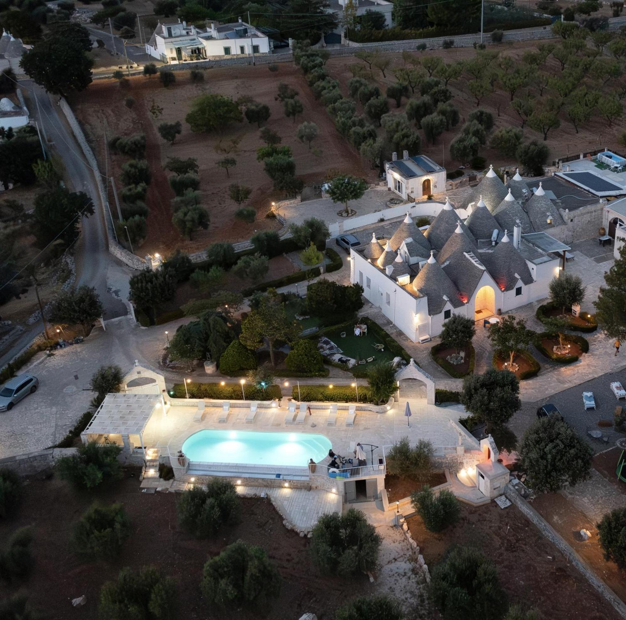 Trullo Degli Anelli In Masseria 奇斯泰尼诺 外观 照片